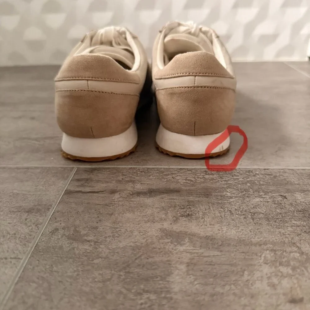 Loft Women's‎ Beige old school look sneakers Size 7.5